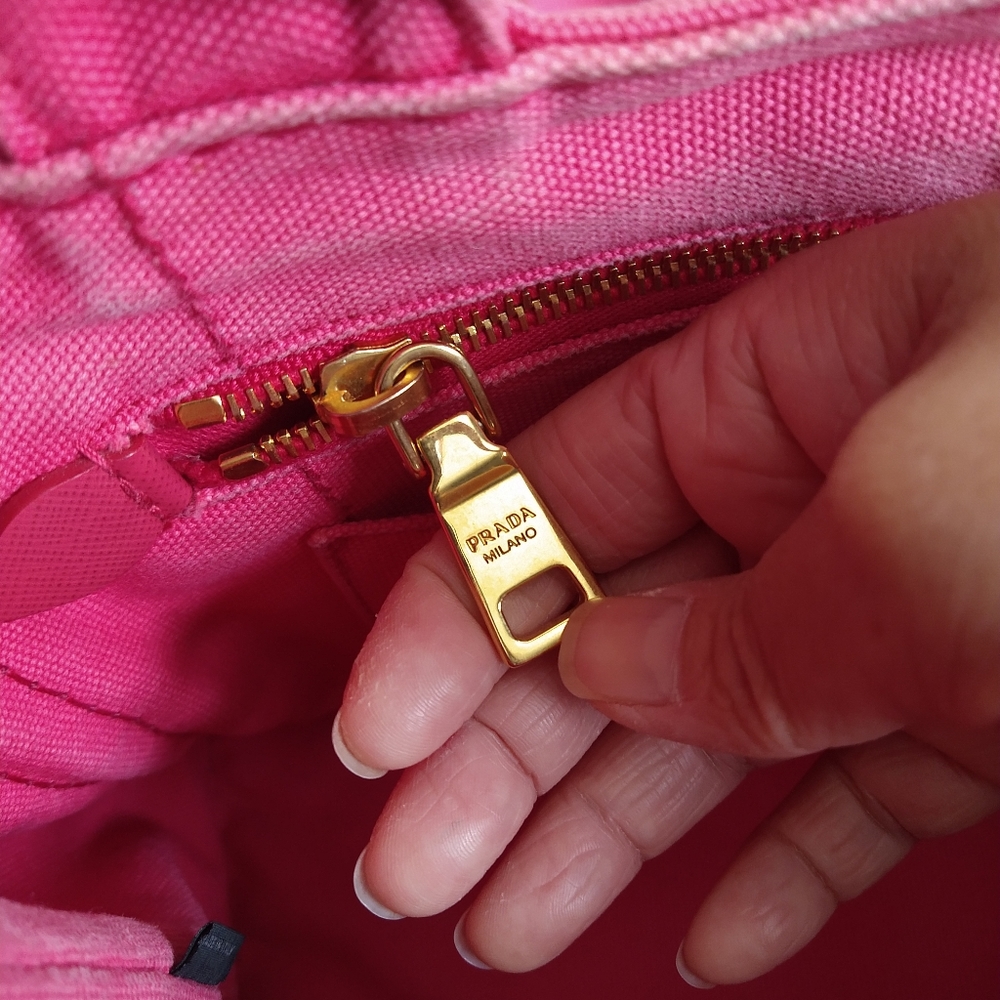 ❌SOLD❌Prada Canapa Tote Bag with Cosmetic Bag - Picture 7 of 14